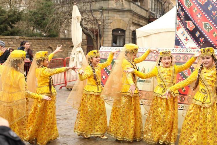 Novruz Festivalı başa çatıb -  fotolar