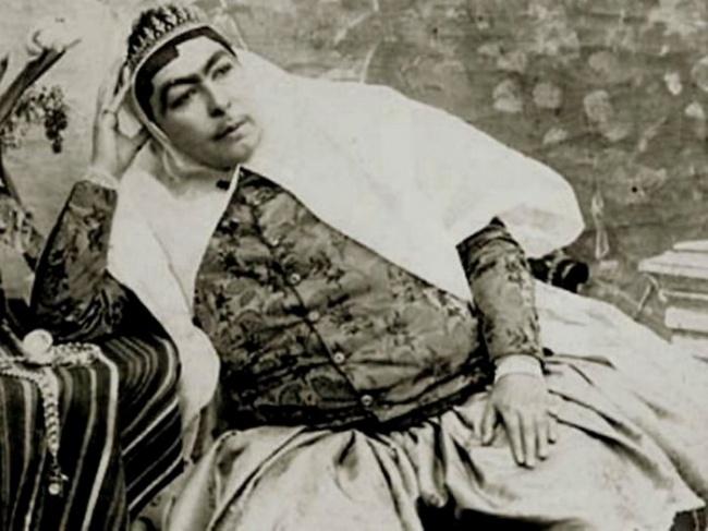 100 hərəmi olan İran şahının ən sevimli qadını - fotolar 