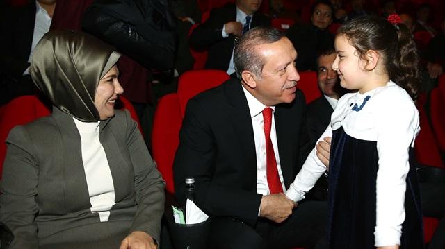 Ərdoğan Nəzrin Cavadzadənin çəkildiyi filmi izlədi - fotolar 