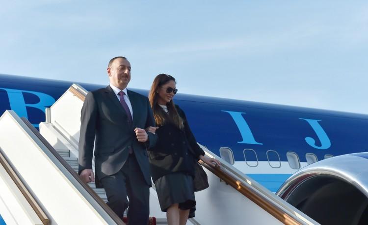 Prezident və xanımı Moskvada - fotolar