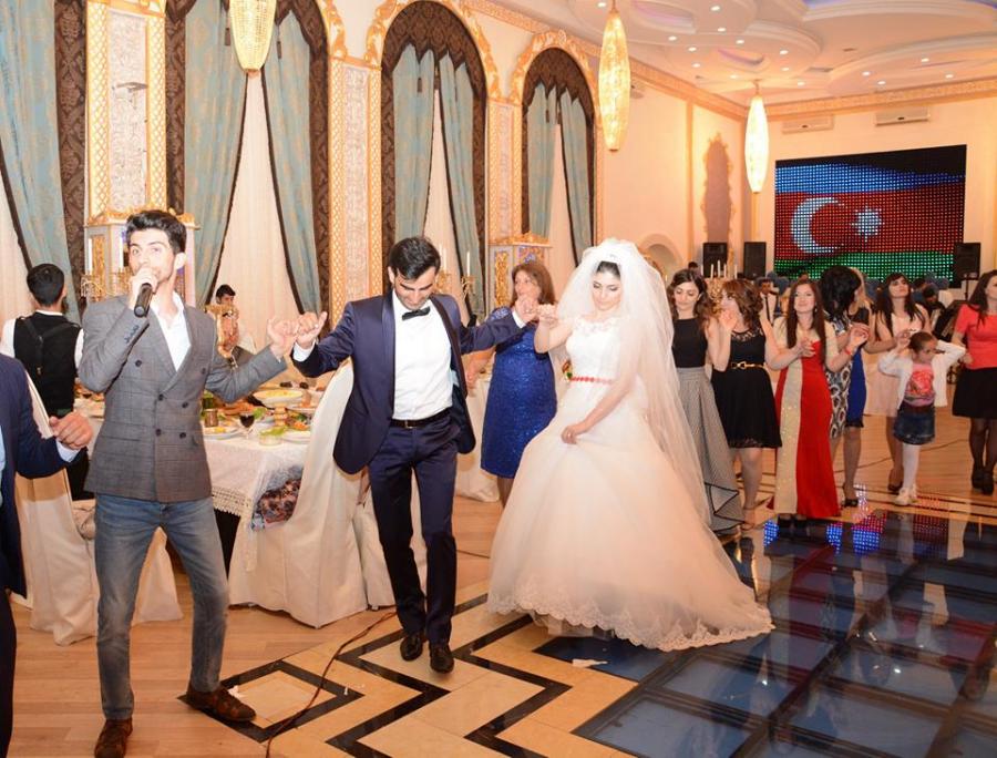 Azərbaycanlı müğənni ikinci dəfə toy etdi – fotolar