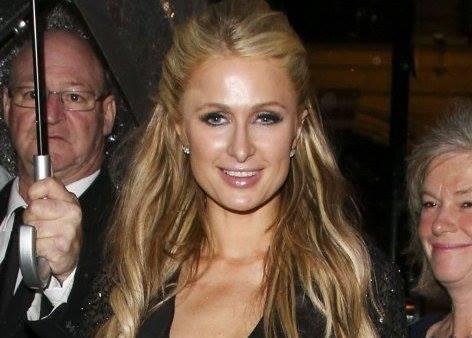 Paris Hilton gecə klubundan çıxarkən – fotolar 