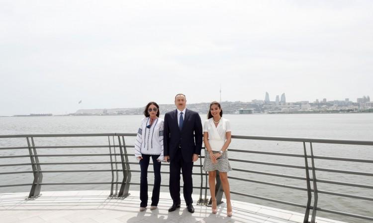 Prezident və xanımı Ağ Şəhər bulvarının açılışında - fotolar