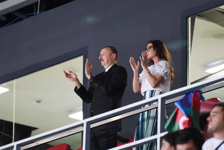 Prezident və xanımı voleybolçu qızlarımızı izlədilər - fotolar