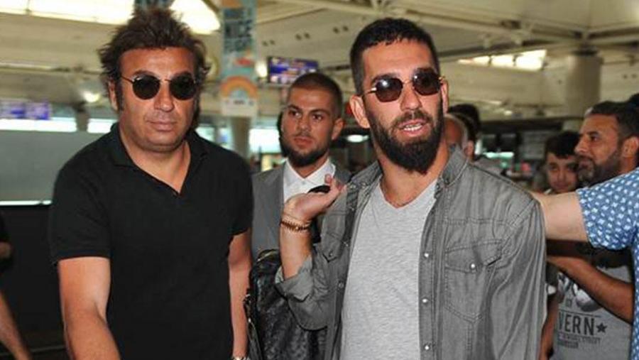 Arda Turan Barselonaya yola düşdü – fotolar 