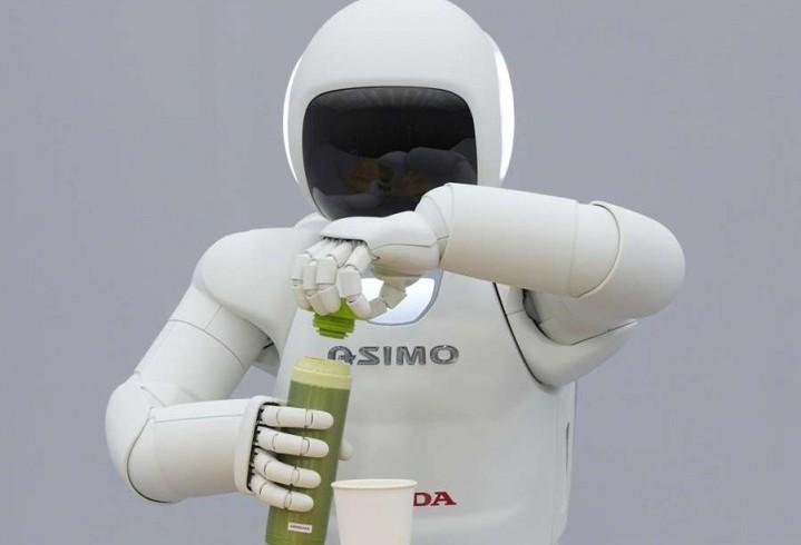 İnsan hərəkətlərini təkrarlayan robot hazırlanıb