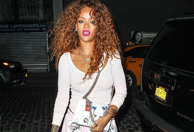 Rihanna hər zamankı kimi - fotolar