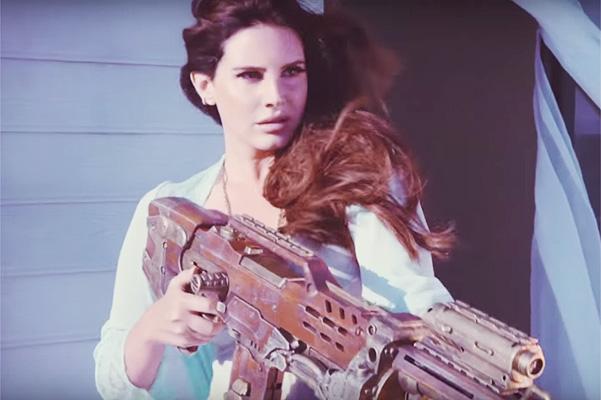 Dəniz, vertolyot, paparassi və faciəvi sonluq - video