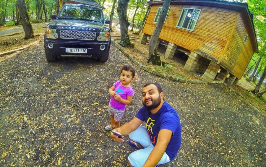 Müğənni yeni avtomobil alıb – fotolar