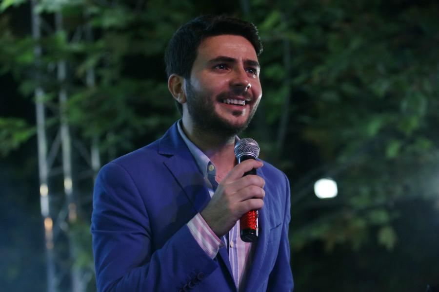 Elçin Cəfərov verilişləri sərt tənqid etdi