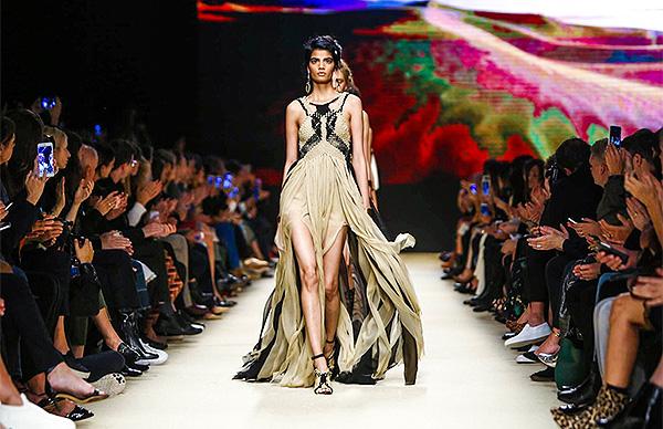 Tanınmış modelyerin payız-qış kolleksiyası - fotolar