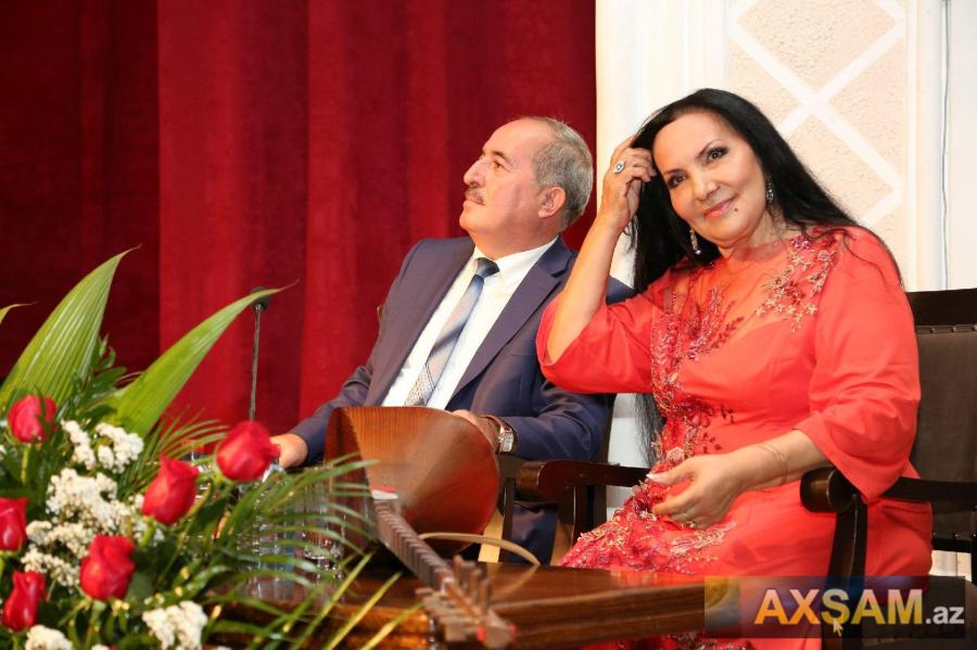 Aşıq Ulduzun 70 illik yubileyindən fotolar 