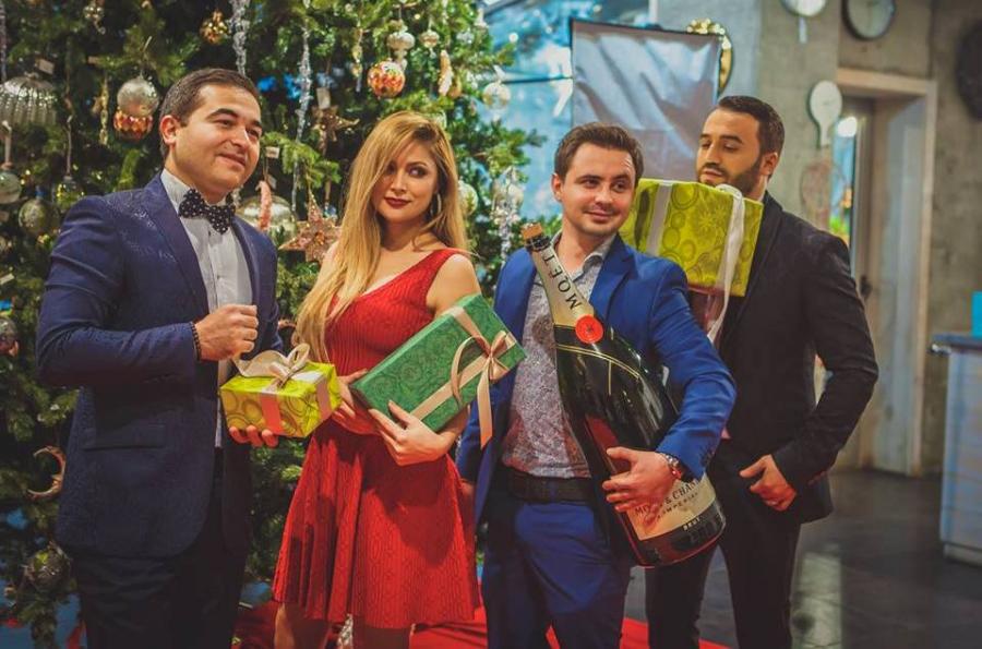 Məşhurların Yeni il fotosessiyası