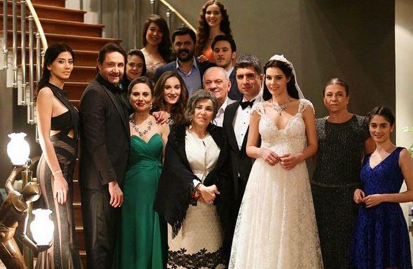 Serial aktrisasının makiyajsız fotoları
