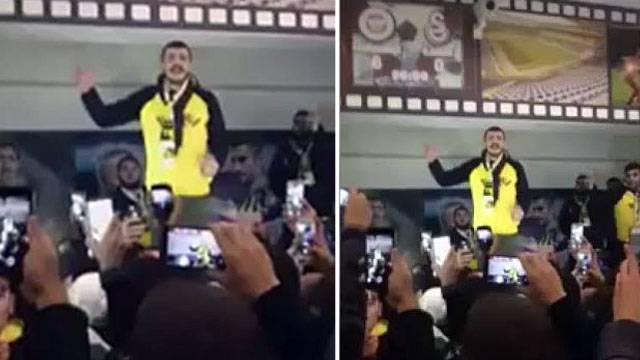 "İsyan" mahnısını bu dəfə "Fenerbahçe" üçün oxudu - video