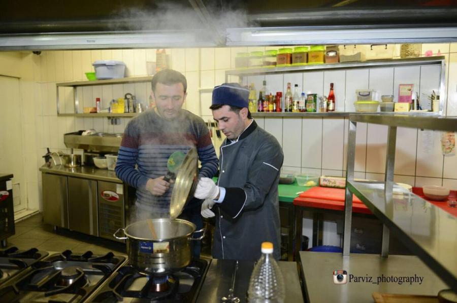 Rəvan Qarayev aşpazlıq etdi -  fotolar