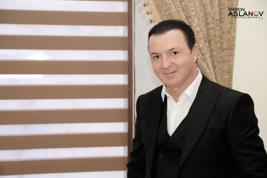 "Heç vaxt sırğa taxmayacam, saçımı uzatmayacam"