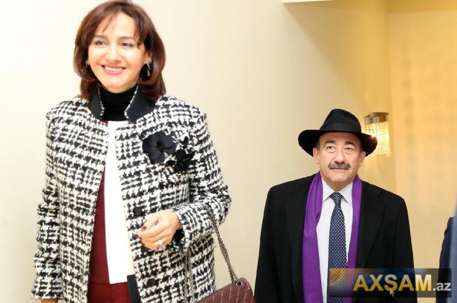 Azərbaycanlı nazir xanımı ilə təqdimatda - fotolar 