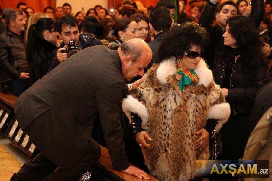 Zeynəb Xanlarova İlhamənin vida mərasimində - foto