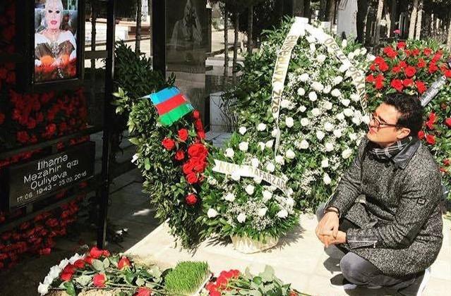 Nadir İlhamə Quliyevanın məzarında -  fotolar