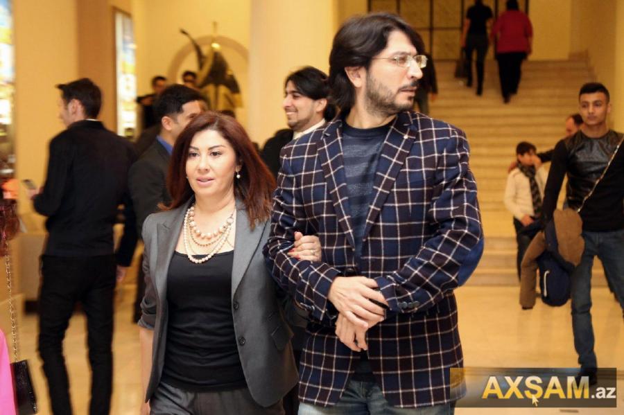İlqar Mikayıloğlu vəkil xanımı ilə təqdimatda -  fotolar
