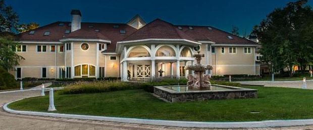 İfaçının villasını 8 milyon dollara alıb qocalar evi etdilər - fotolar