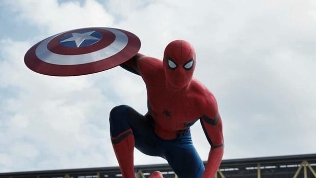 "Spider-man" ekranlara qayıtdı - video