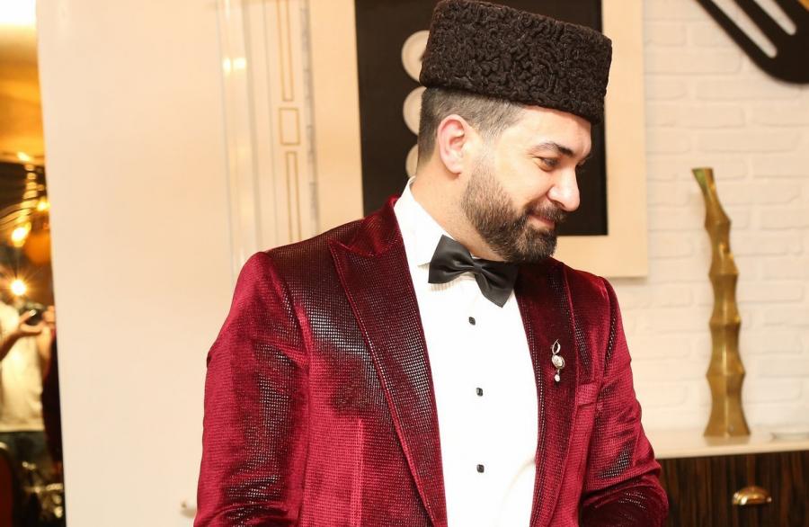 Rəşad İlyasov təqdimata belə gəldi – fotolar