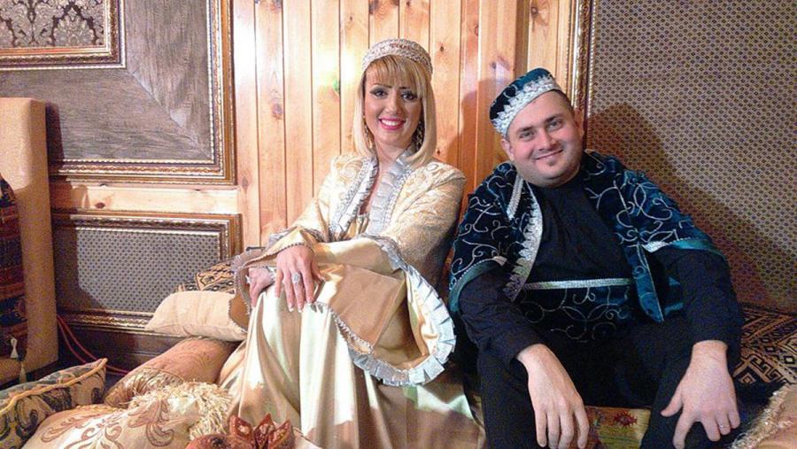 Yerli aparıcılarımız milli geyimdə -  fotolar