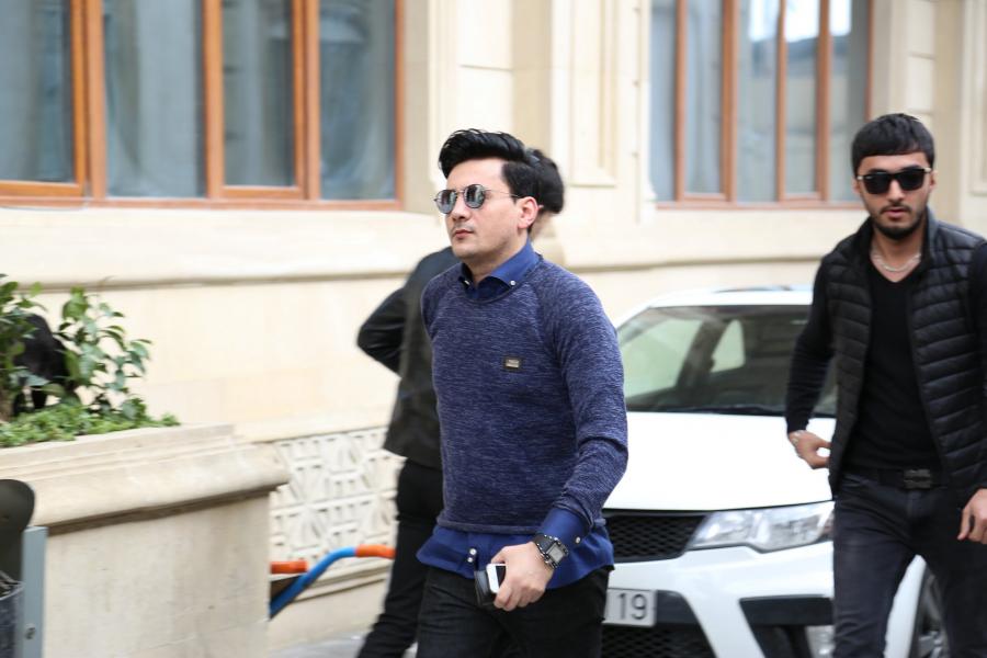 Küsülü olduğu aparıcı İlhamə Quliyevanın 40 mərasimində -  fotolar
