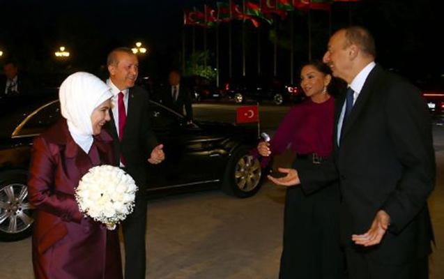 Prezidentlərlə xanımları axşam ziyafətində - fotolar 