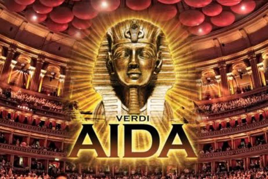 Əməkdar artist ilk dəfə Aida obrazında
