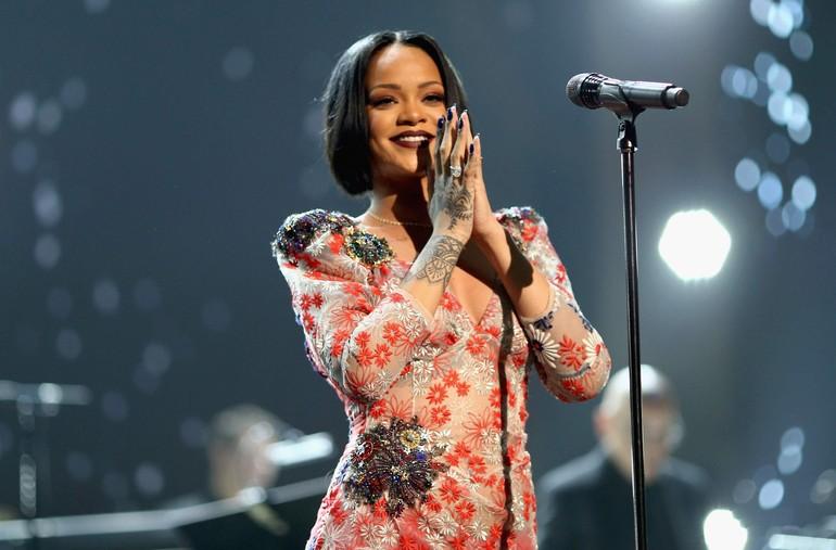 Rihanna yenidən onunla oxudu - audio