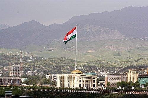 Tacikistanda rus soyad sonluqları qadağan edildi 