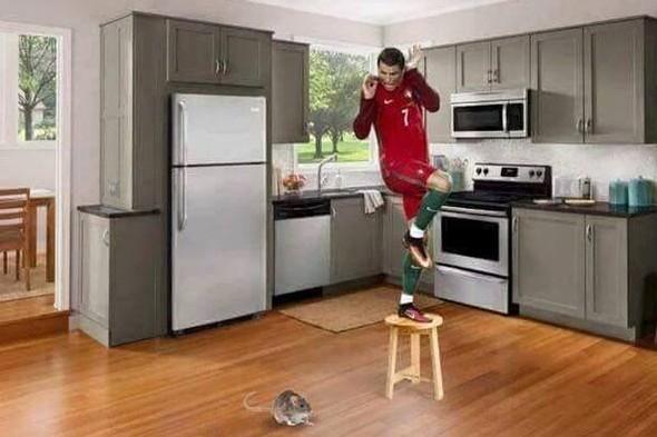 Ronaldonun başına oyun açdılar - fotolar
