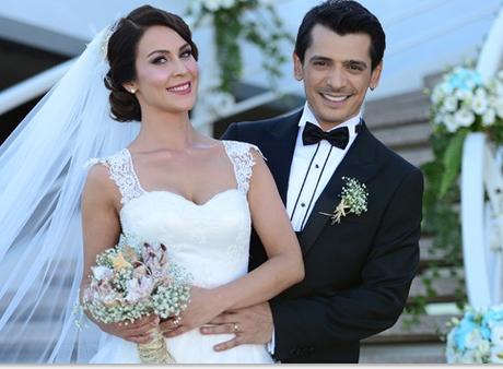 "Kiralık aşk"ın aktyoru evləndi - fotolar