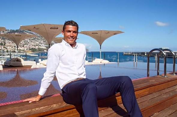 Bu da Ronaldonun oteli... - fotolar
