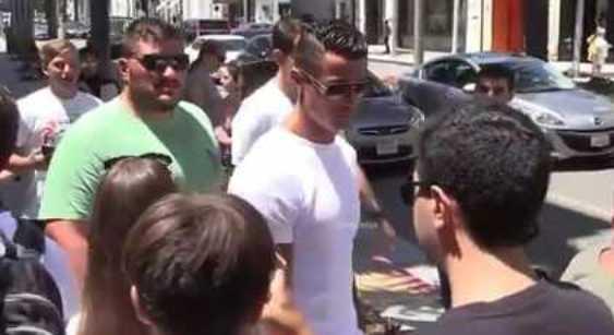 Ronaldodan fanatına şok hərəkət – video