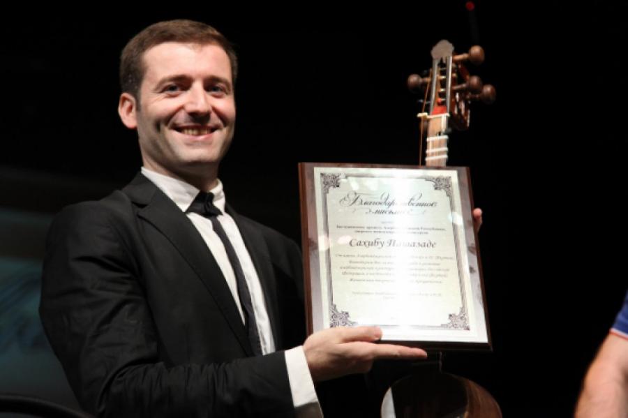 Əməkdar artist beynəlxalq festivaldan 5 diplomla qayıdıb