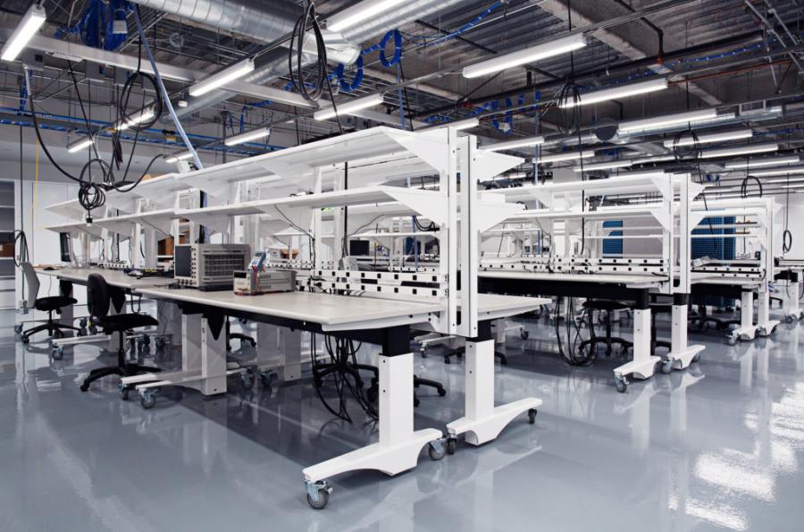 Zukerberqin belə girə bilmədiyi “Facebook” laboratoriyası – fotolar
