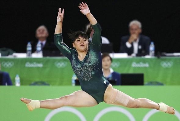 Olimpiada iştirakçısına qarşı tərbiyəsizlik - fotolar