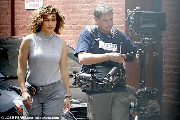 Cennifer Lopez yenə də detektiv obrazında - fotolar