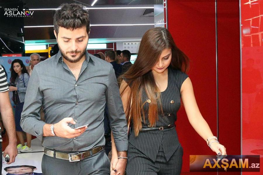 Elçin Cəfərov xanımı ilə təqdimatda – fotolar