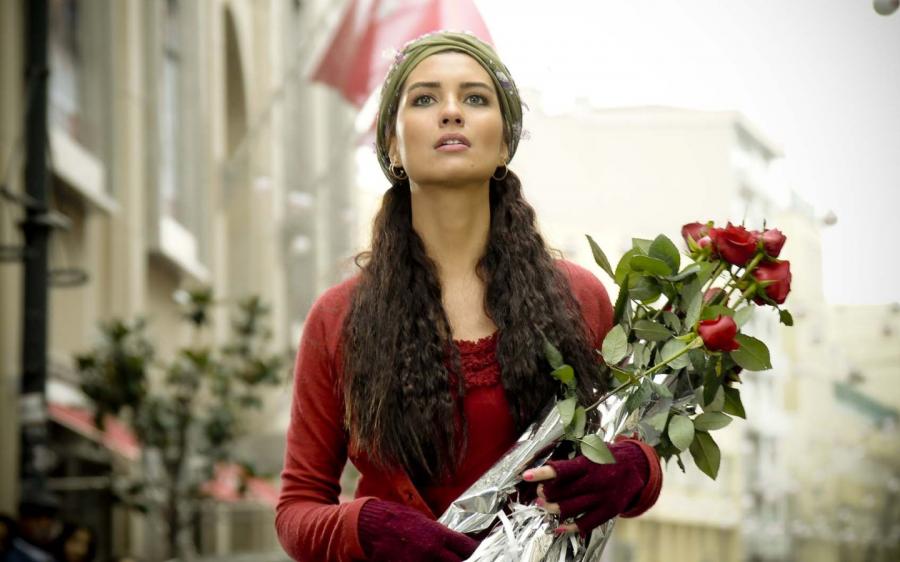Tuba Büyüküstün boşanır - fotolar