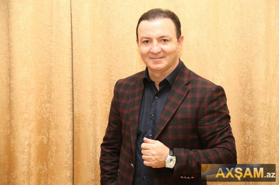 Vasif Məhərrəmli mağaza açıb