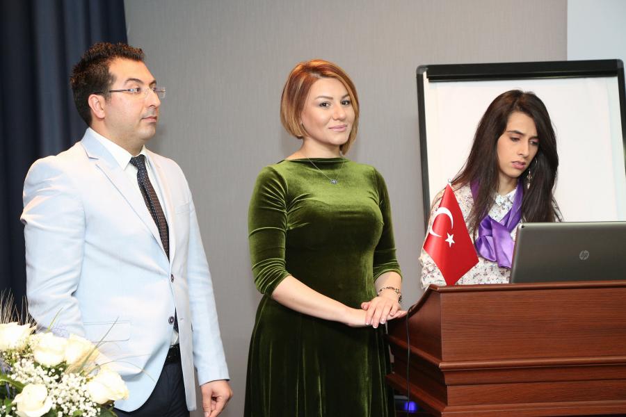 "Qadın kişi, kişi isə qadın kimi düşünə bilməz"-  Bakıda seminar+fotolar