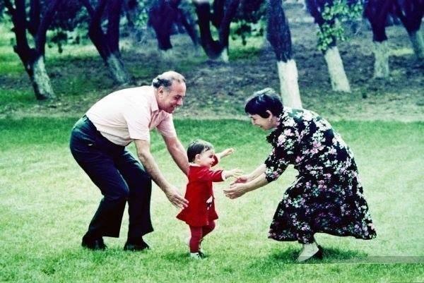 Heydər Əliyevin ailə fotoları