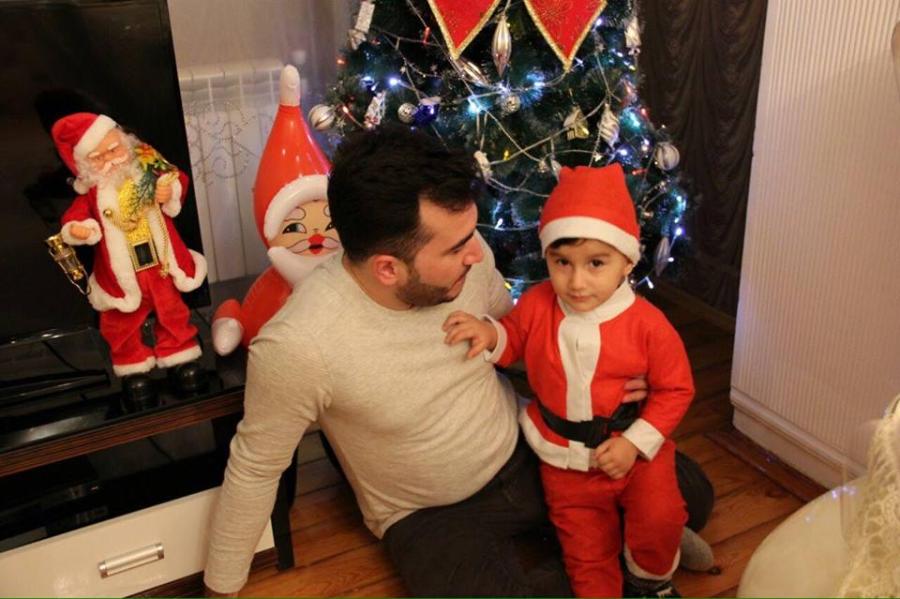 Elvinin oğlu ilə Yeni il ab-havalı  fotoları