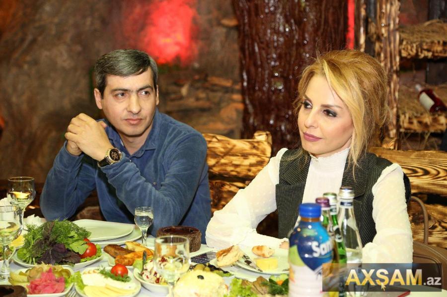 Lamiyyə Ələkbərqızı əri ilə ad günündə -  fotolar