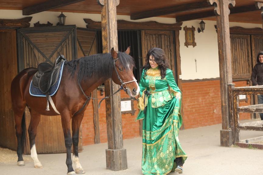 Aynur "Bahar qızı" oldu -  fotolar